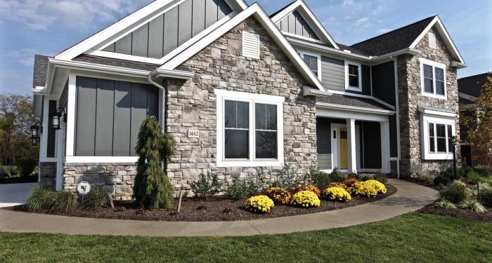 12 Most Popular House Siding Colors - House Frey